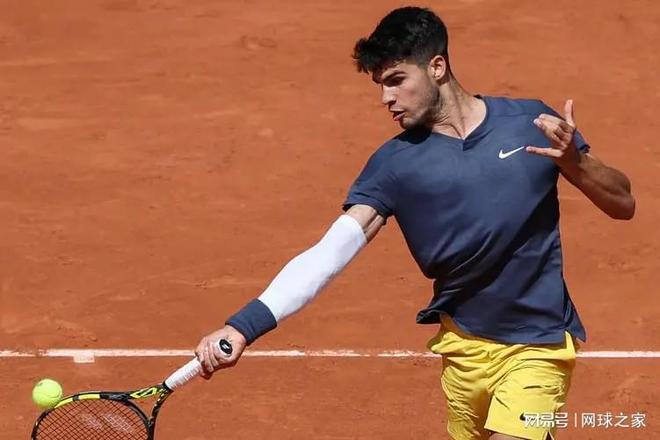 又充满感慨 又充满感慨