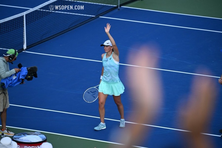 大型赛事中 大型赛事中